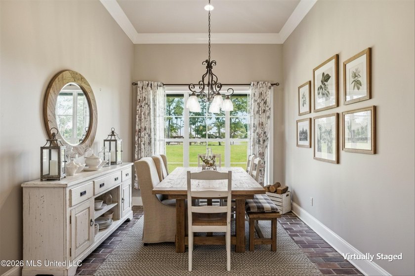 This stunning custom built, one owner home, constructed in 2009 - photo 16