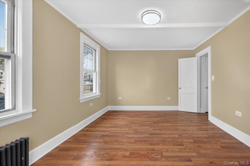 Legal one dwelling detached home in the Bronx featuring 3 - photo 20