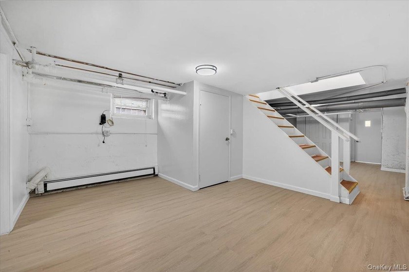 Legal one dwelling detached home in the Bronx featuring 3 - photo 23