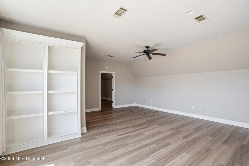 This stunning custom built, one owner home, constructed in 2009 - photo 35
