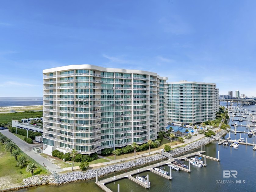 Experience luxury coastal living in this beautifully furnished - photo 41