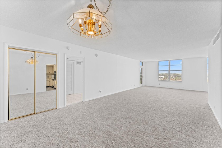 Stunning condominium in beautiful Boca Raton at the Patrician - photo 14