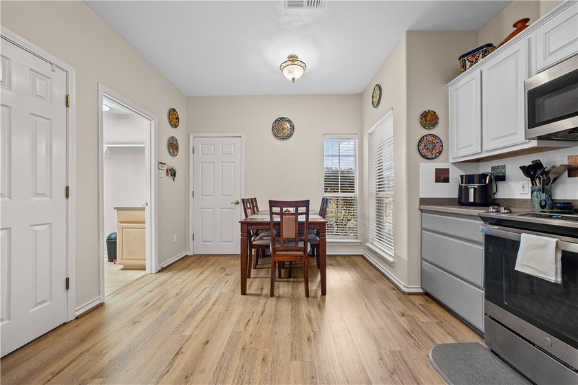 Welcome to 336 Lema Drive in the desirable Northshore - photo 15