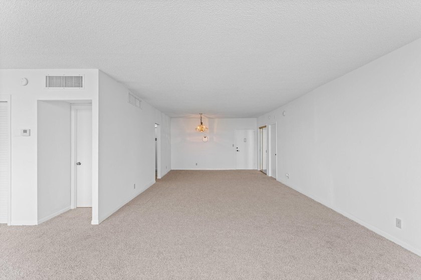Stunning condominium in beautiful Boca Raton at the Patrician - photo 25