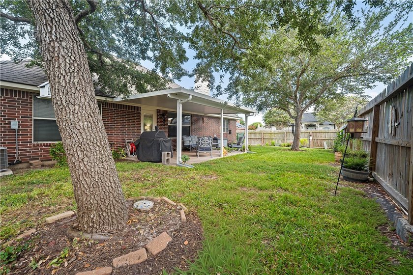 Welcome to 336 Lema Drive in the desirable Northshore - photo 28