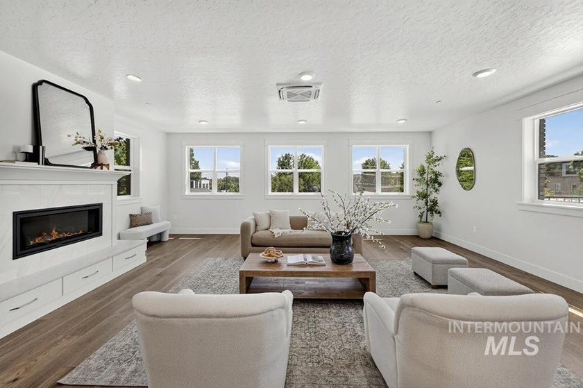 Introducing 'The 148' - Boutique luxury residences set above - photo 4