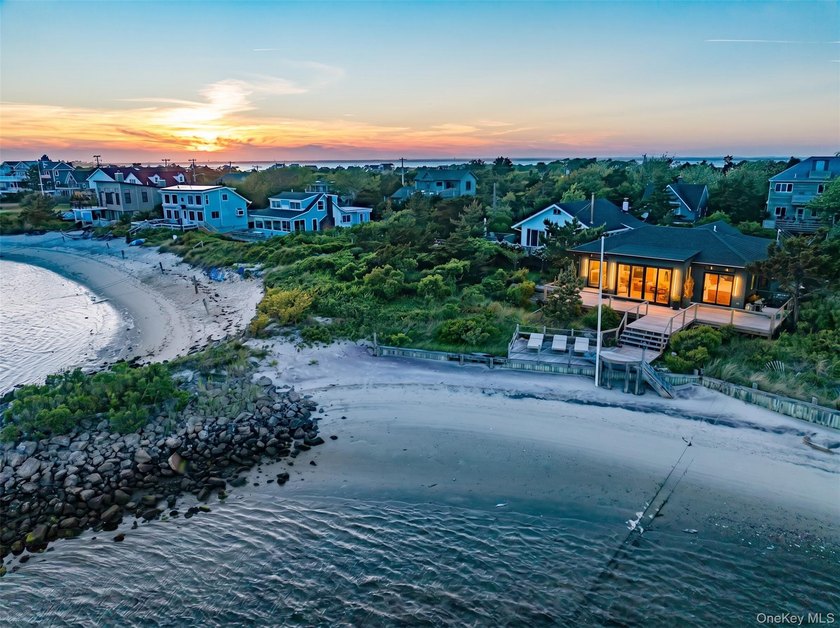 Welcome to 94 Savannah Walk, an exclusive waterfront retreat - photo 23
