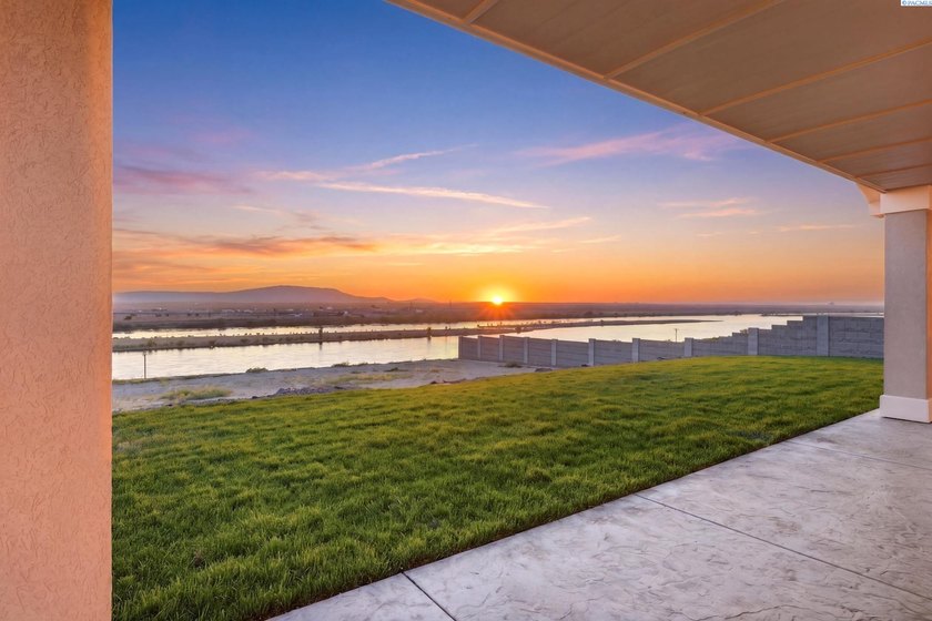 MLS# 292917 359 Panoramic Drive offers a rare combination of - photo 4