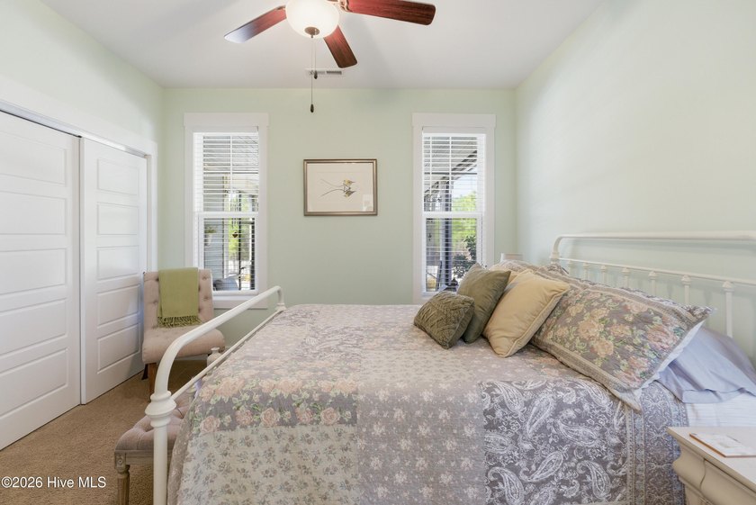 Welcome home to this gorgeous custom-built 4-bedroom, 3.5-bath - photo 38