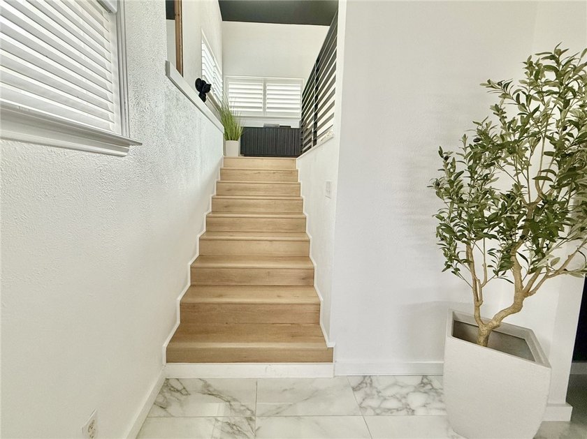 Don't miss this classy contemporary coastal charm on Key Allegro - photo 15
