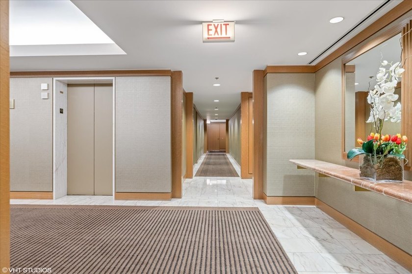 Masterfully reimagined by acclaimed architectural firm - photo 4