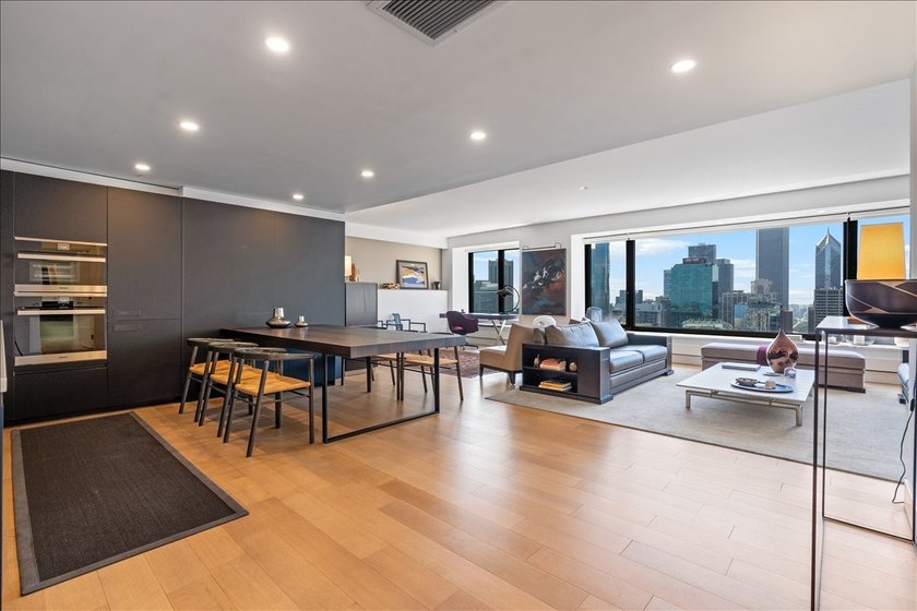 Masterfully reimagined by acclaimed architectural firm - photo 6