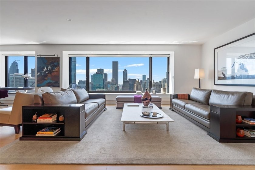 Masterfully reimagined by acclaimed architectural firm - photo 10
