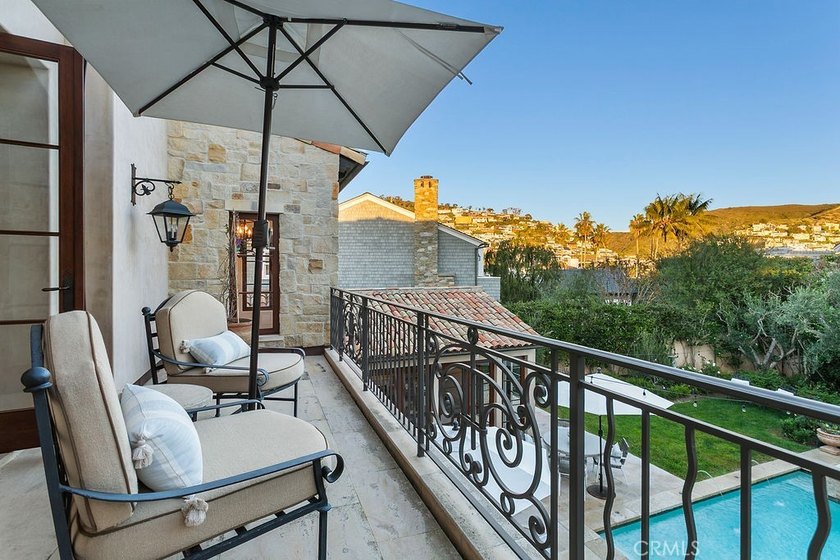 EMERALD BAY | LAGUNA BEACH | 2026 SUMMER RENTAL | Tucked along - photo 38