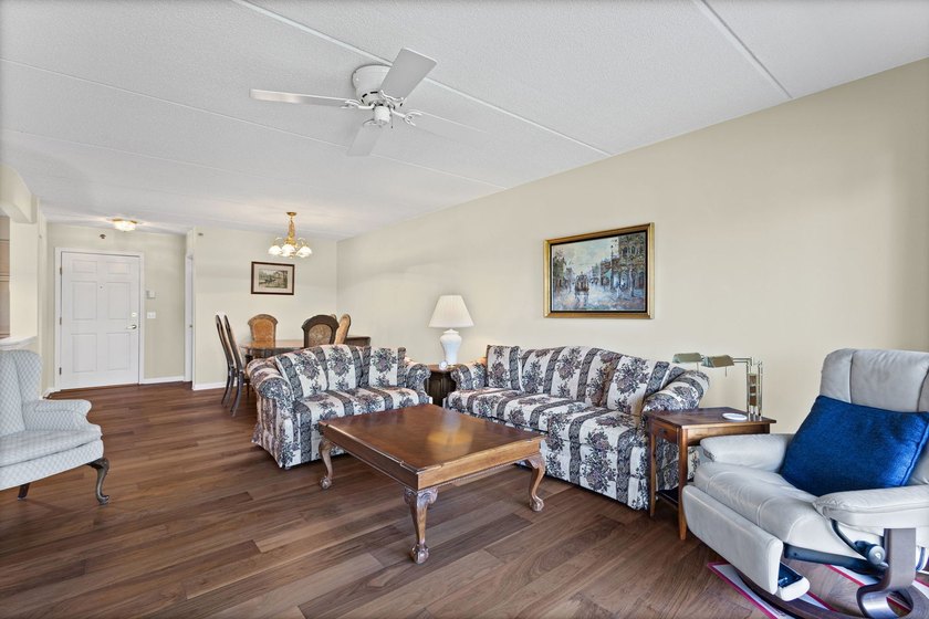 GOLF COUSE VIEWS - METICULOUSLY MAINTAINED - CREEKSIDE Welcome - photo 6