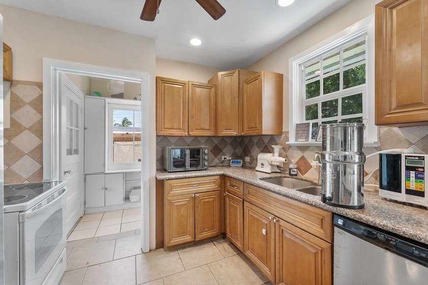 Nestled in the heart of West Palm Beach's red-hot SoSo - photo 22