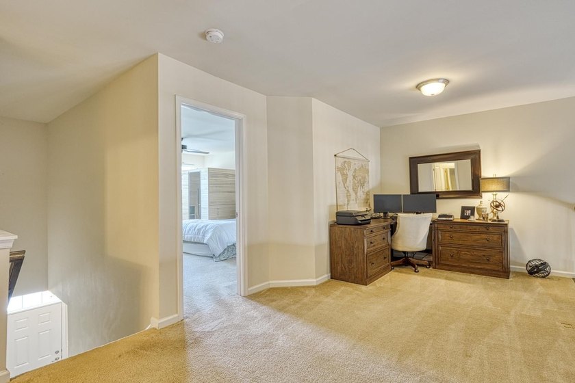 Enjoy low-maintenance living in the highly desirable River Falls - photo 21
