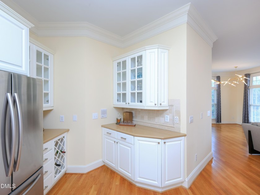Rare custom-built brownstone with a private elevator in one of - photo 24
