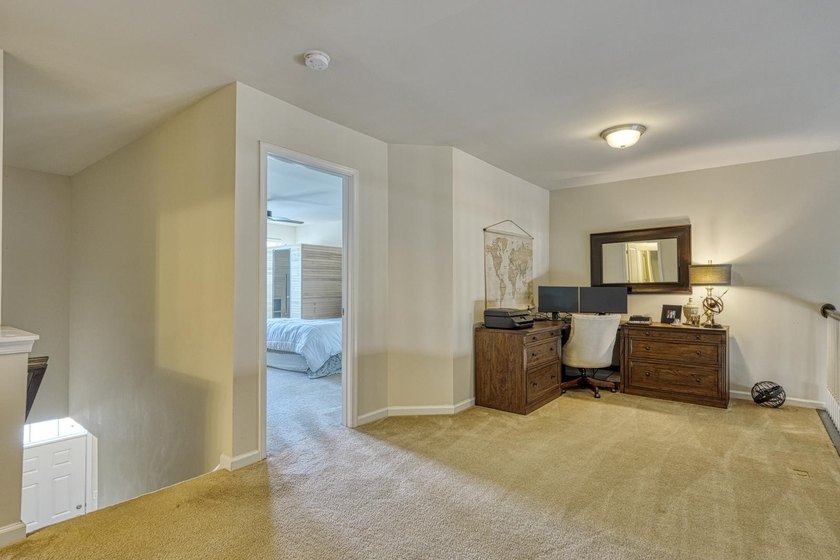 Enjoy low-maintenance living in the highly desirable River Falls - photo 33