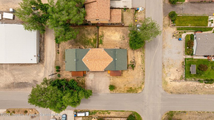 MAJOR PRICE REDUCTION! Unlock reliable rental income with this - photo 8
