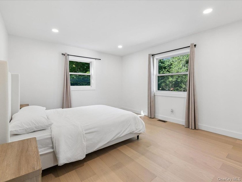 Just completed, this beautifully renovated transitional home is - photo 21