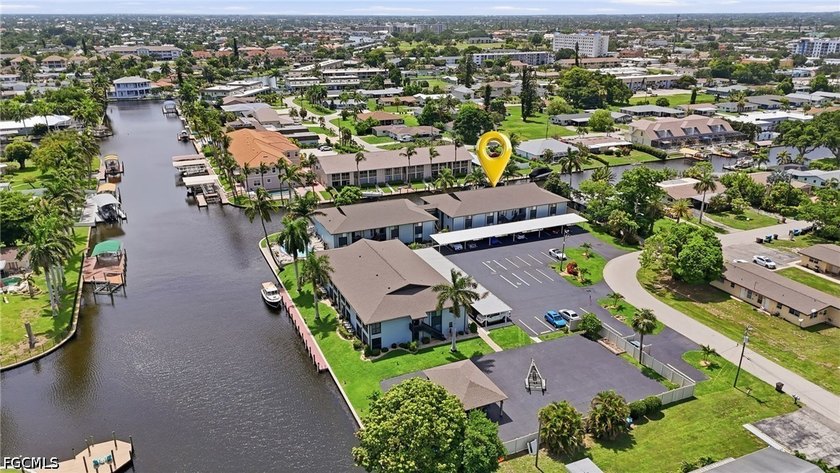 Waterfront living meets ultimate peace of mind! This immaculate - photo 31
