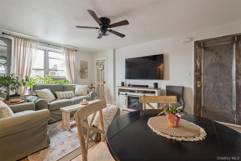 Welcome to Baydale Coops in Bayside, Queens-a move-in ready 2nd - photo 5