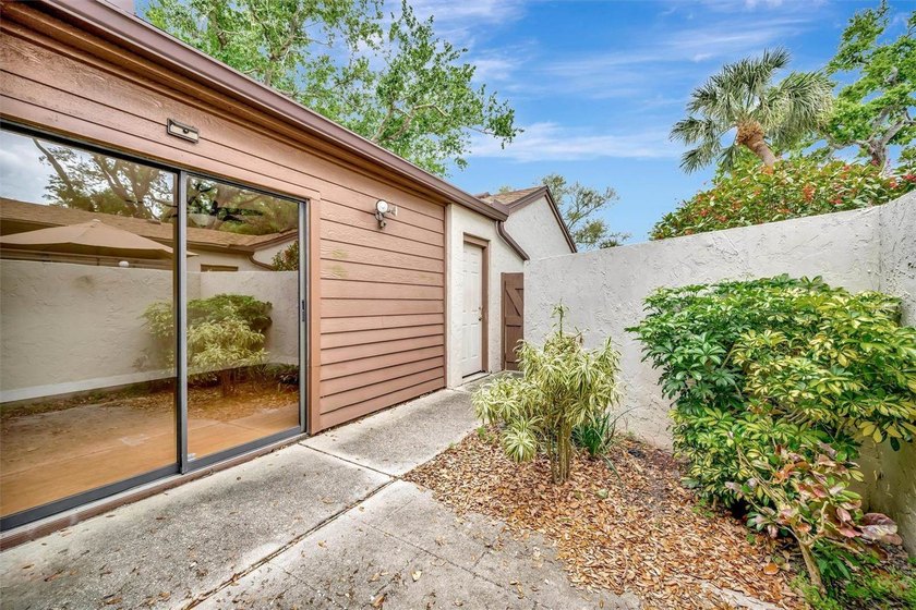 Virtually Staged. Welcome to 2925 Park Lake Drive in Forty Three - photo 5