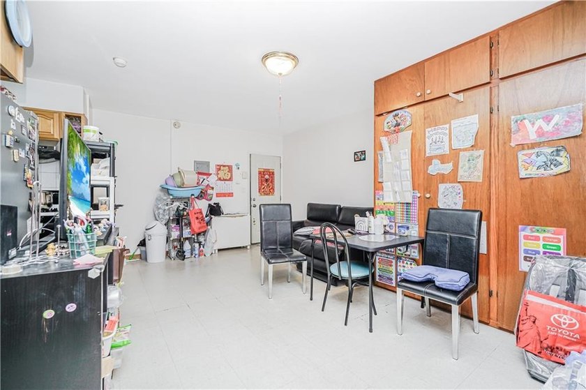 Presenting a well-maintained corner mixed-use building situated - photo 8