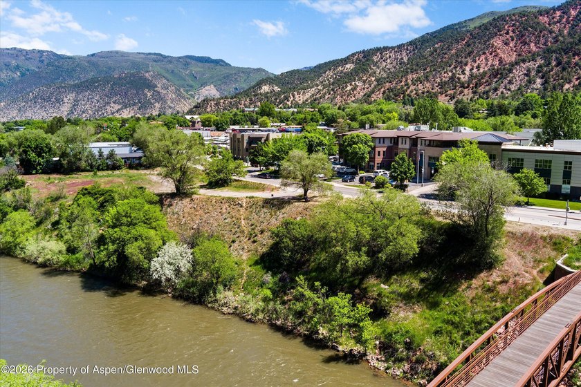 A rare opportunity to acquire 2.62 commercially zoned acres with - photo 7