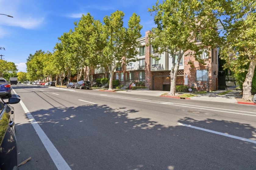 Experience the best of downtown San Jose living in this - photo 34