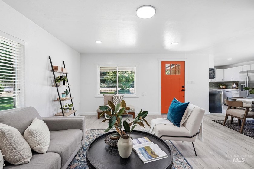 Rare opportunity to own an exceptional Eagle property with no - photo 8