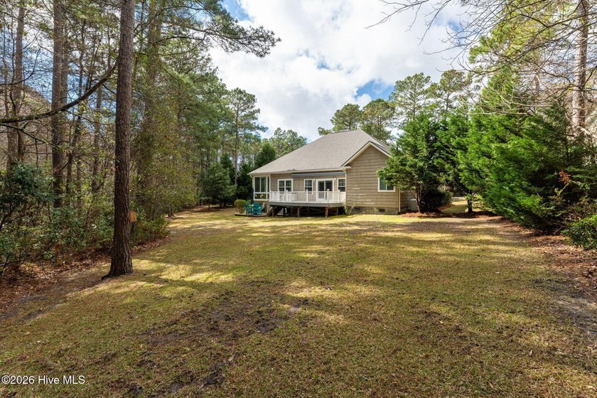 Exceptional home in sought after Pelican Reef! This 3 bedroom, 2 - photo 50