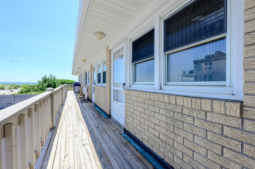 Welcome to a rare opportunity to own a pristine one bedroom in - photo 15