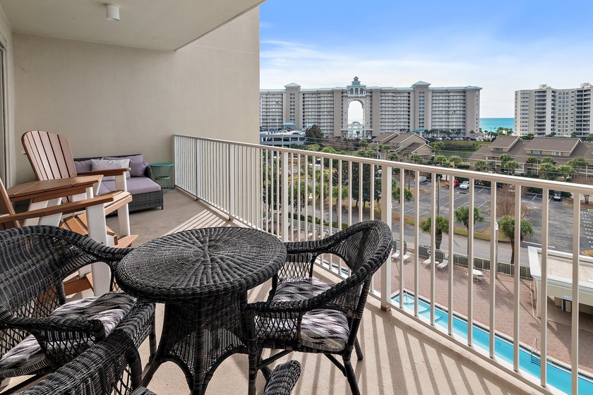 Experience elevated coastal living at 122 Seascape Blvd, Unit - photo 10