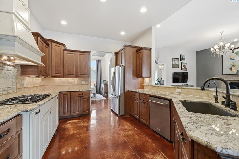 MLS# 293116 Welcome to a truly one-of-a-kind luxury retreat - photo 10