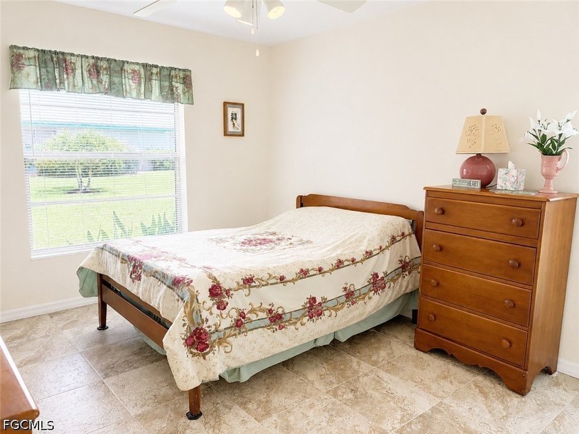 Welcome to one of the most lovingly maintained homes in Cinnamon - photo 11