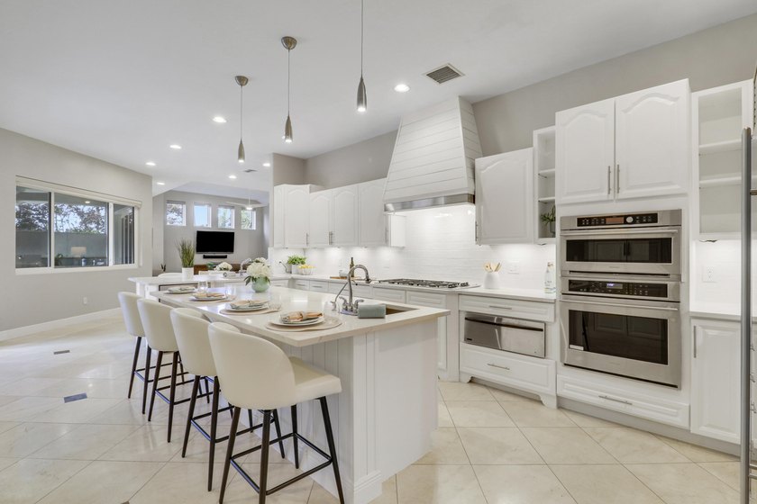 NOW PRICED BELOW APPRAISED VALUE! Serenity Awaits: Luxury - photo 20
