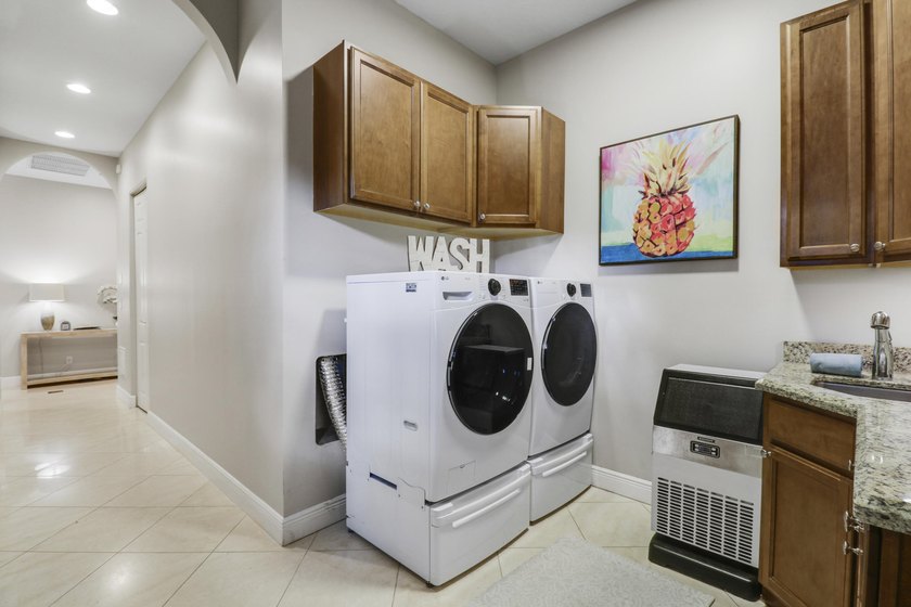 NOW PRICED BELOW APPRAISED VALUE! Serenity Awaits: Luxury - photo 31