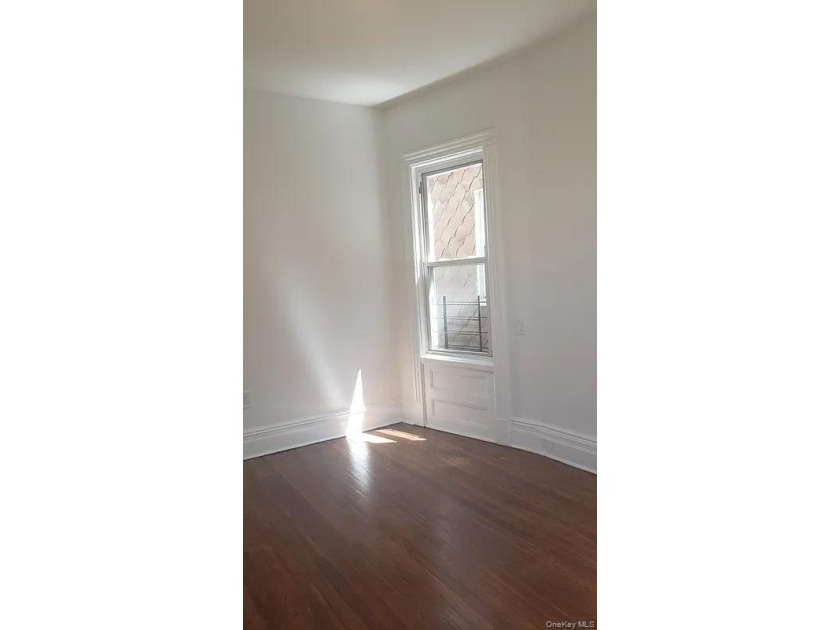 Turnkey 3-unit multifamily in Van Nest, two blocks from the 2 &amp; - photo 13