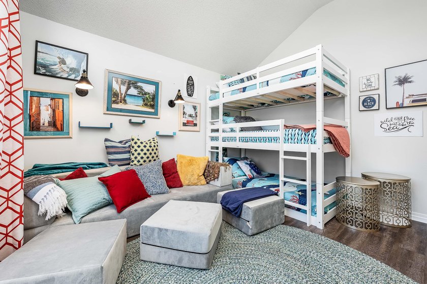 Imagine living just a short stroll away from the beach with a - photo 47