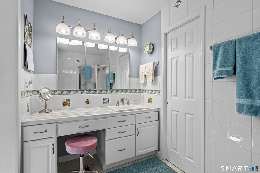 Come Invest in the newly listed spacious 5-bedroom, 3.5-bath - photo 9