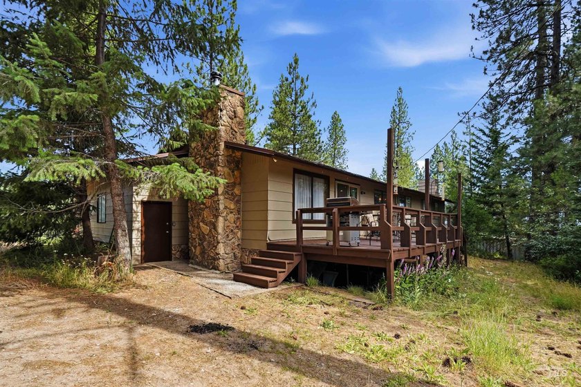 Escape to the mountains without sacrificing modern comfort at 1 - photo 8