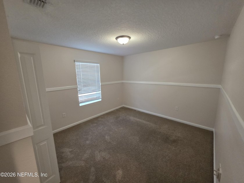 Welcome to this charming 4-bedroom, 3-bathroom home, only 5 - photo 33