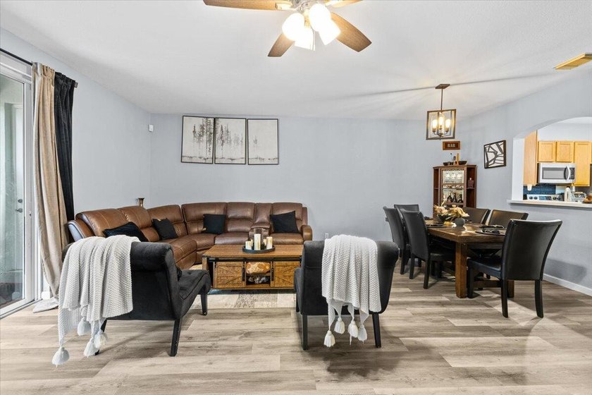 Discover effortless living in the gated community of Thousand - photo 12