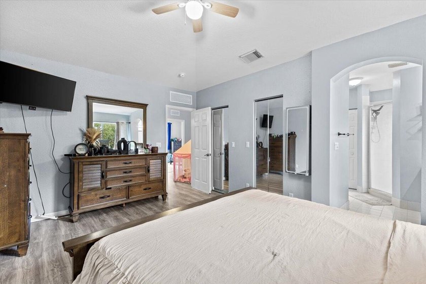 Discover effortless living in the gated community of Thousand - photo 23