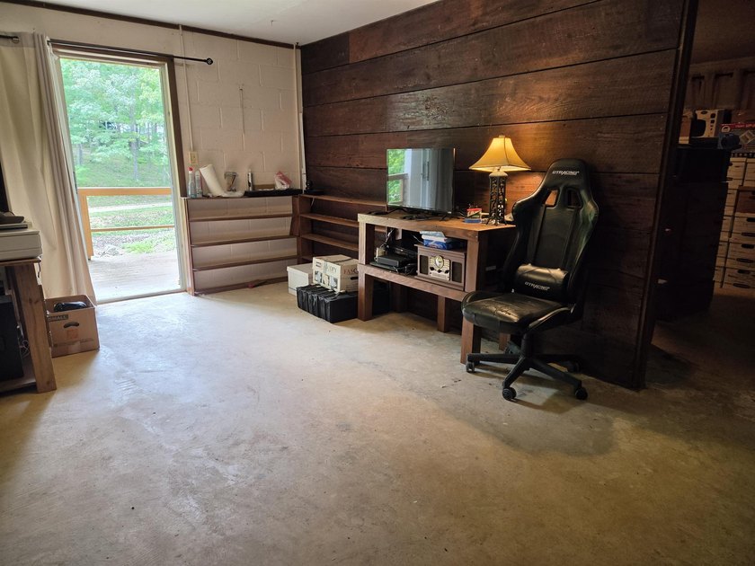 Lake Vagabond home with wraparound deck and patio. Privacy - photo 25