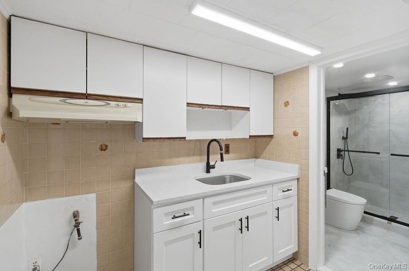 Welcome to 2934 Kinloch Road, a beautifully renovated 4-bedroom - photo 20