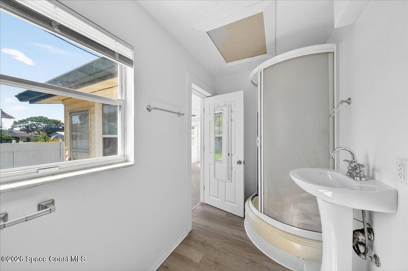 Come and see this move-in ready 3 bed 2 bath home with new - photo 20