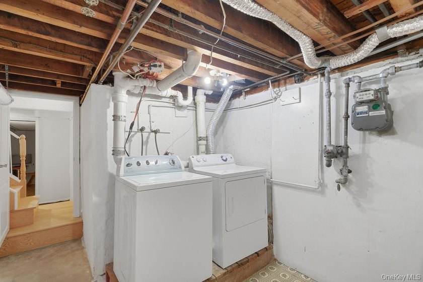 Welcome to 2934 Kinloch Road, a beautifully renovated 4-bedroom - photo 21